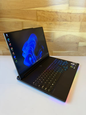 Lenovo Legion 9 16IRX8 | Intel Core i9 | 64GB DDR5 RAM | 1TB NVMe SSD | RTX 4090 | Pre-Owned