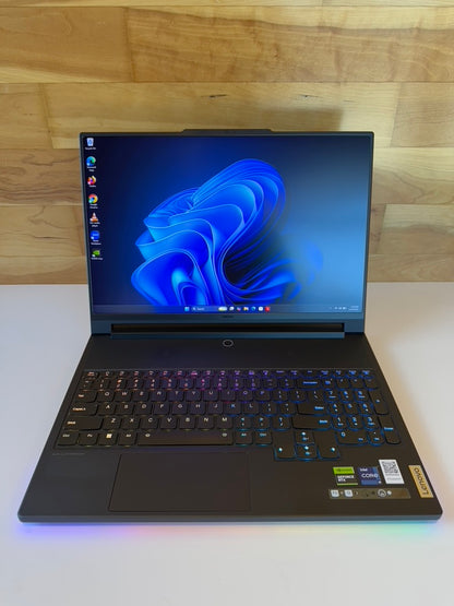Lenovo Legion 9 16IRX8 | Intel Core i9 24-Core | 64GB DDR5 | 1TB NVMe SSD | RTX 4090 16GB | Windows 11 Pro