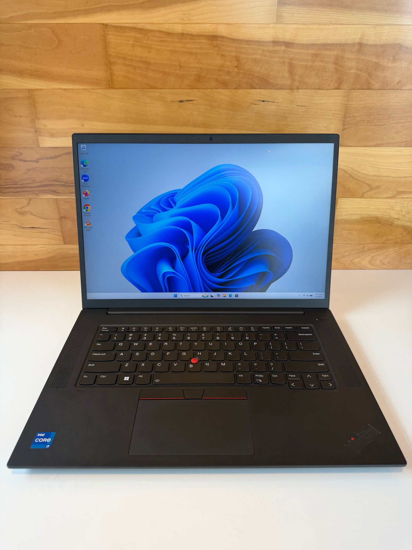 Lenovo ThinkPad P1 | Intel Core i7 | 32GB DDR5 RAM | 1TB NVMe SSD | RTX 2000 Ada 8GB | Windows 11 Pro