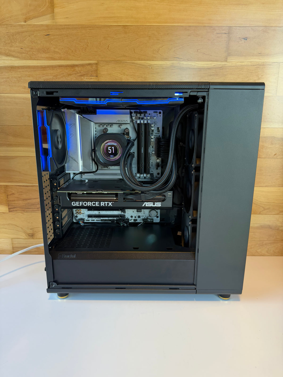 Pre-Owned Custom Gaming PC | AMD Ryzen 7 7800X3D | 32GB DDR5 RAM | 2TB Samsung 990 Pro SSD | NVIDIA RTX 4070 SUPER 12GB | 360mm Corsair Liquid Cooler | Windows 11 Home