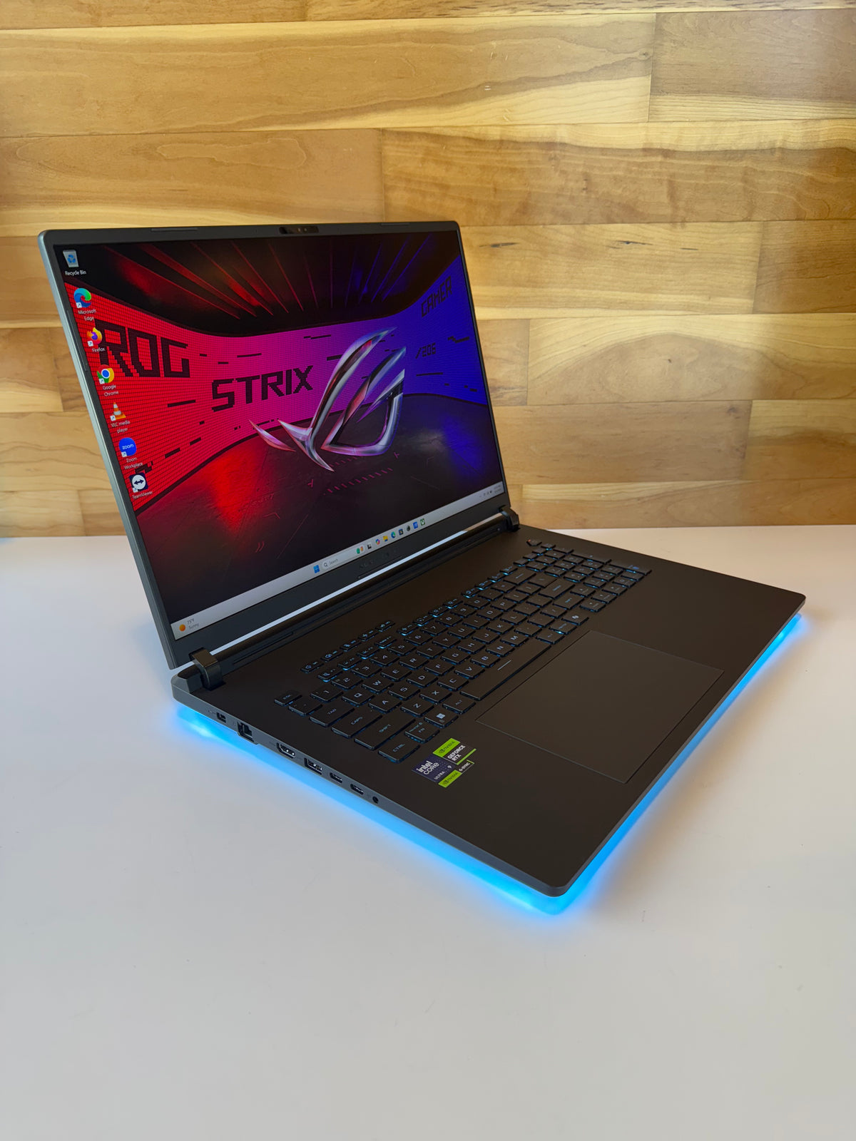 Dc Computer ASUS ROG Strix Scar 18 Gaming Laptop 5090 Intel Core